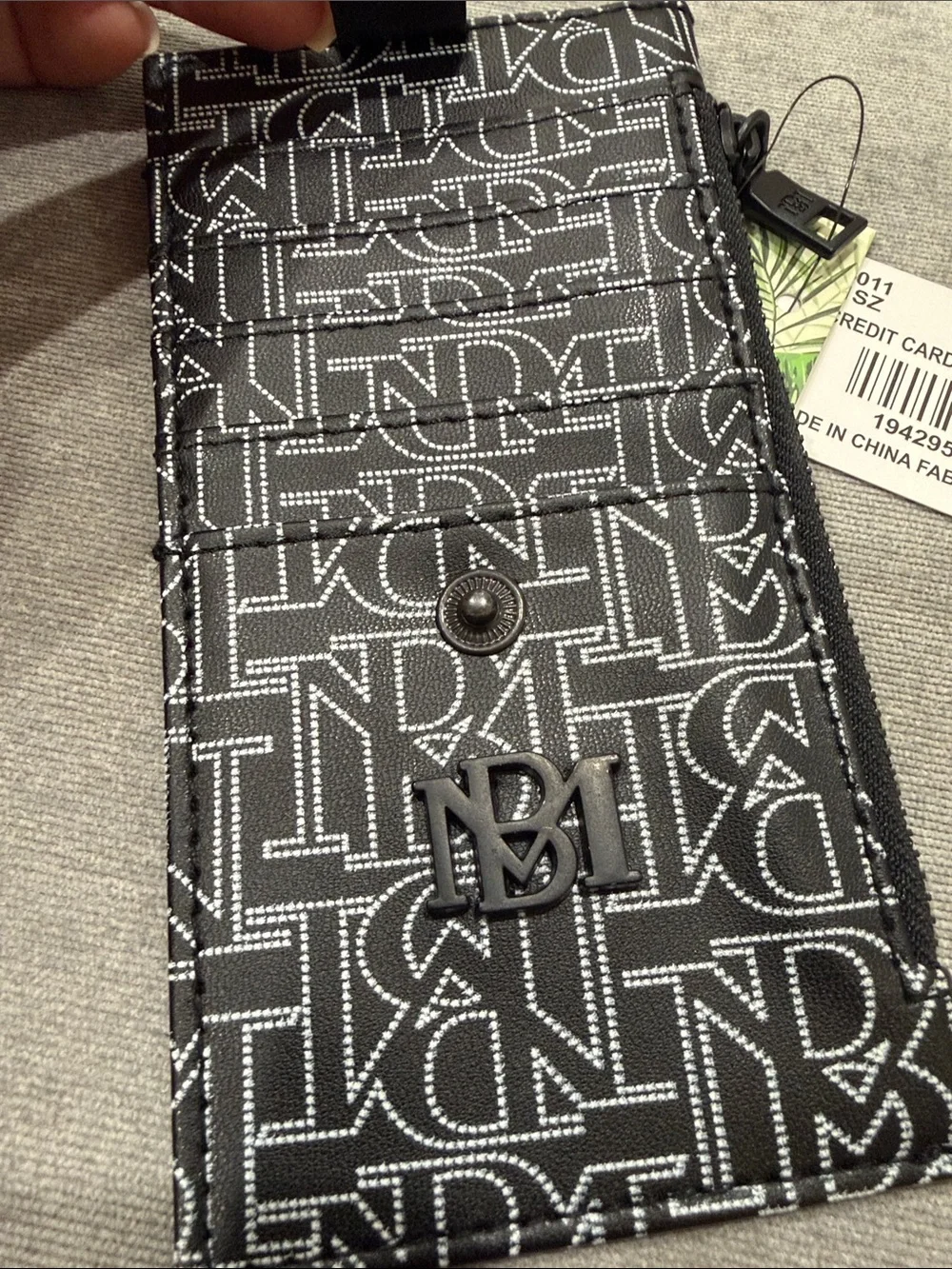 Black Badgley Mischka Monogram Zip Card Wallet